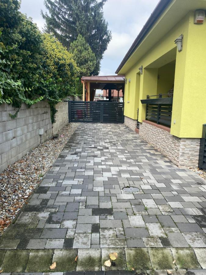 Star Street Home Mosonmagyaróvár Exterior foto